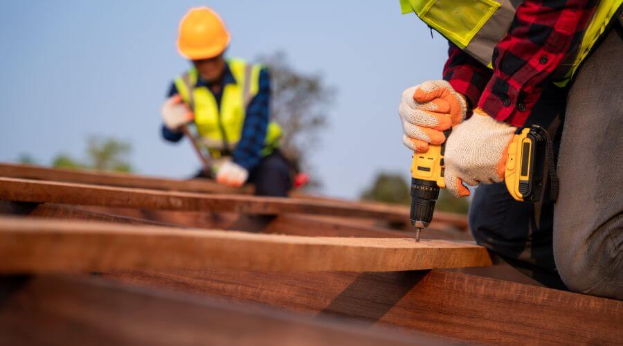 Expert Emergency Roof Repairs services in Plantersville, MS